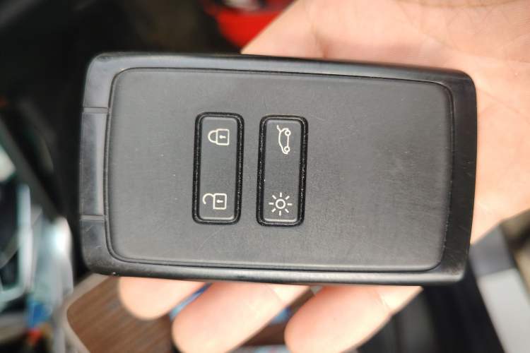 Used Renault Koleos 2017 2.0L Two-Wheel Drive Luxury Edition
