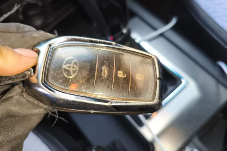 Used Toyota Prado 2016 2.7L Automatic Luxury Edition
