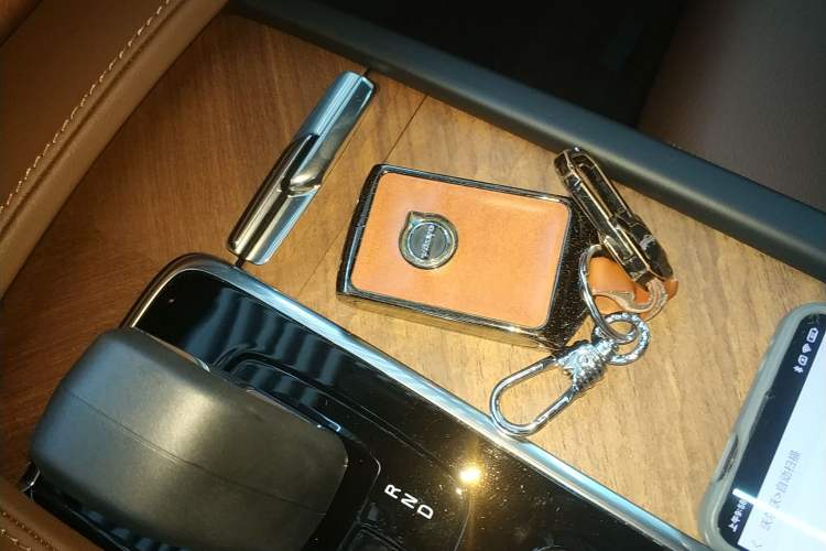 Used Volvo XC90 2023 B5 SmartDrive Luxury Edition 5 Seats