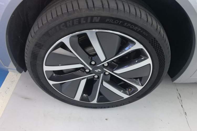Used Li Auto L9 2024 Ultra Model
