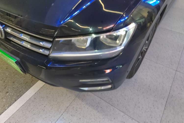 Used Volkswagen Tiguan L 2019 330TSI Automatic Two-Wheel Drive Smart Luxury Version China VI Standard Left Front Headlight