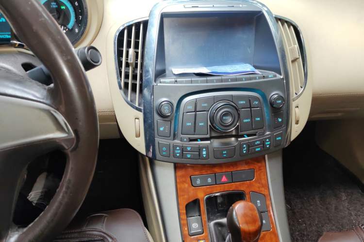 Used Buick LaCrosse 2012 2.4L SIDI Elegant Edition