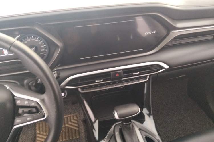 Used GAC Trumpchi GS4 2020 270T Automatic Elite Tech Edition Audio And AC Panel