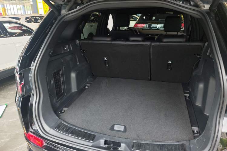 Used Land Rover Discovery Sport 2022 Revised Version 249 PS R-Dynamic S Performance Edition 5 Seats