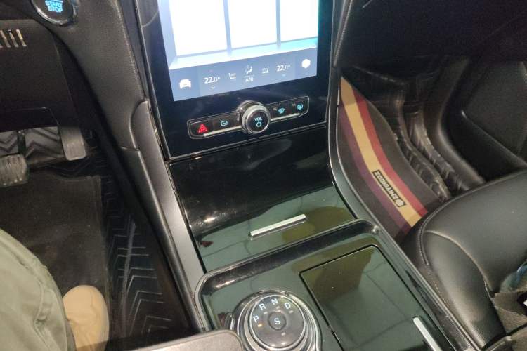 Used Ford Edge 2020 EcoBoost 245 Two-Wheel-Drive Platinum Edition 5 Seats