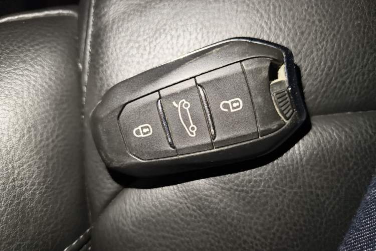 Used DS 6 2014 1.6T Luxury Edition THP160 Interior 1