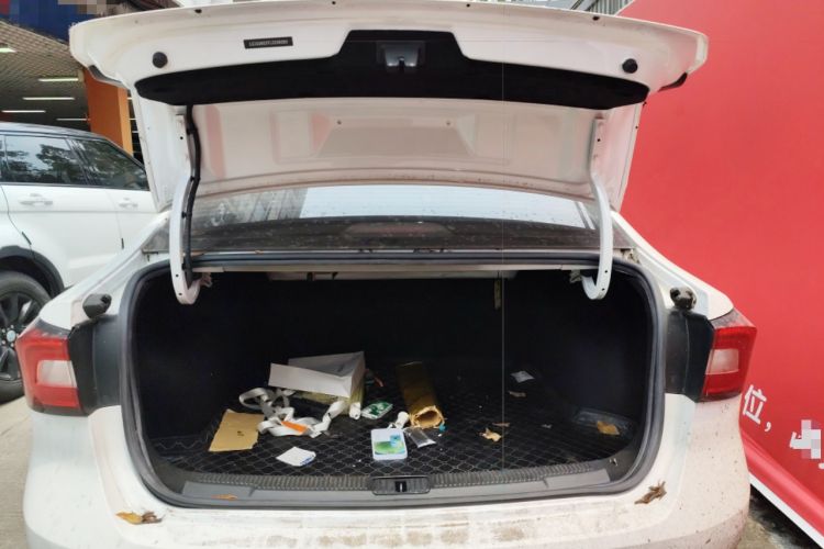 Used Roewe i5 2020 1.5L Manual 4G Connect Luxury Edition Trunk