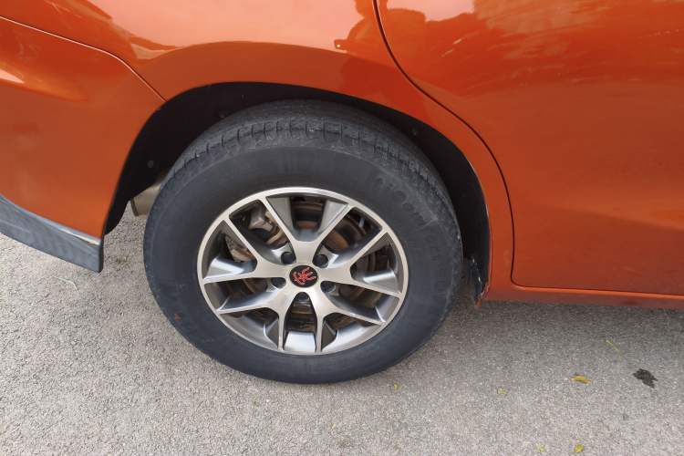 Used BYD Song 2016 GaiShi Edition 1.5TI Manual Elite Model
