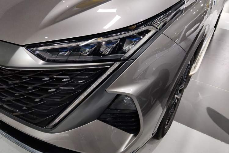 Used Roewe RX9 2023 2.0T Two-Wheel Drive Enjoyment Version