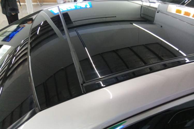 Used Toyota Camry 2018 Dual-Engine 2.5 HG Luxury Edition
