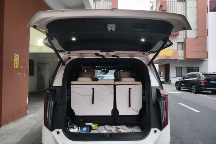 Used GAC Trumpchi M8 2023 Zongshi Series Dual-Motor YuZun Edition Trunk