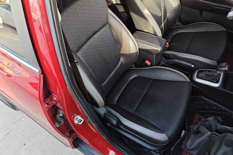 Used Kia kx1 Stonic 2019 1.4L Automatic Fun Edition China V Standard Right Front Seat