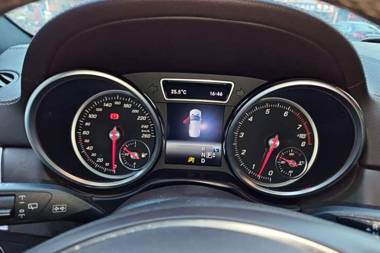 Used Mercedes-Benz GLE 2017 GLE 400 4MATIC Instrument Cluster