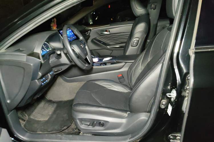 Used Toyota Avalon 2022 2.5L Touring Premium Edition