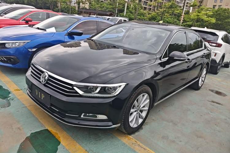 Used Volkswagen Magotan 2019 330TSI DSG Leading Model China VI Standard