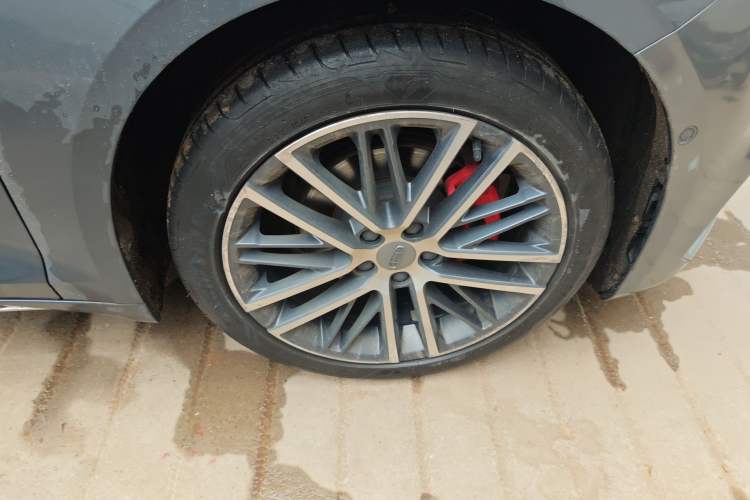 Used Geely Auto Preface 2021 2.0TD Flagship Edition Right Front Wheel Hub