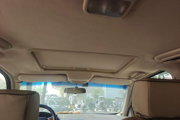 Used Buick GL8 2006 Lu Zun 3.0L CT Comfort Edition
