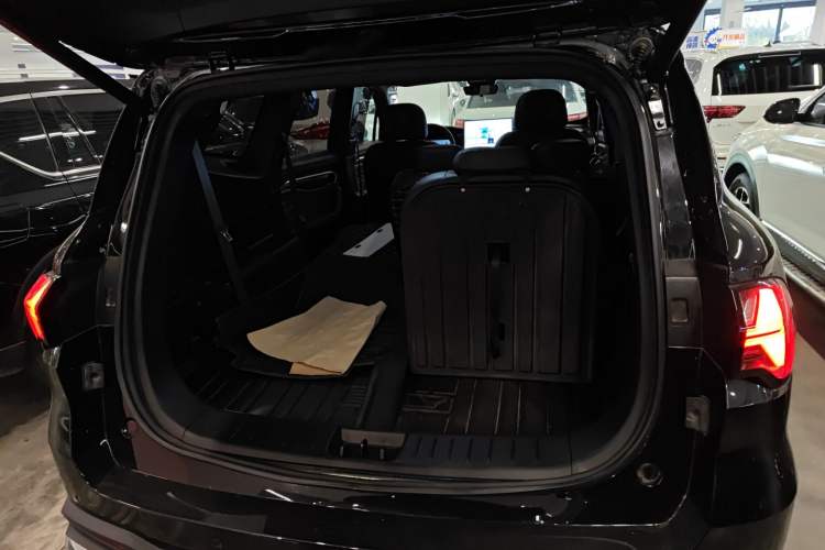 Used Geely Auto Haoyue L 2024 2.0T DCT Prestige Version
