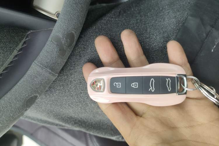 Used Porsche Taycan 2022-Year Updated Taycan