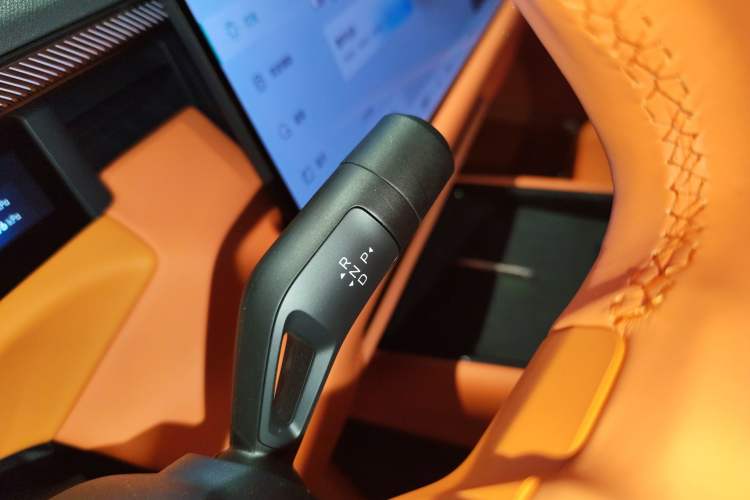 Used Lynk & Co 900 2025 2.0T Exploration Edition