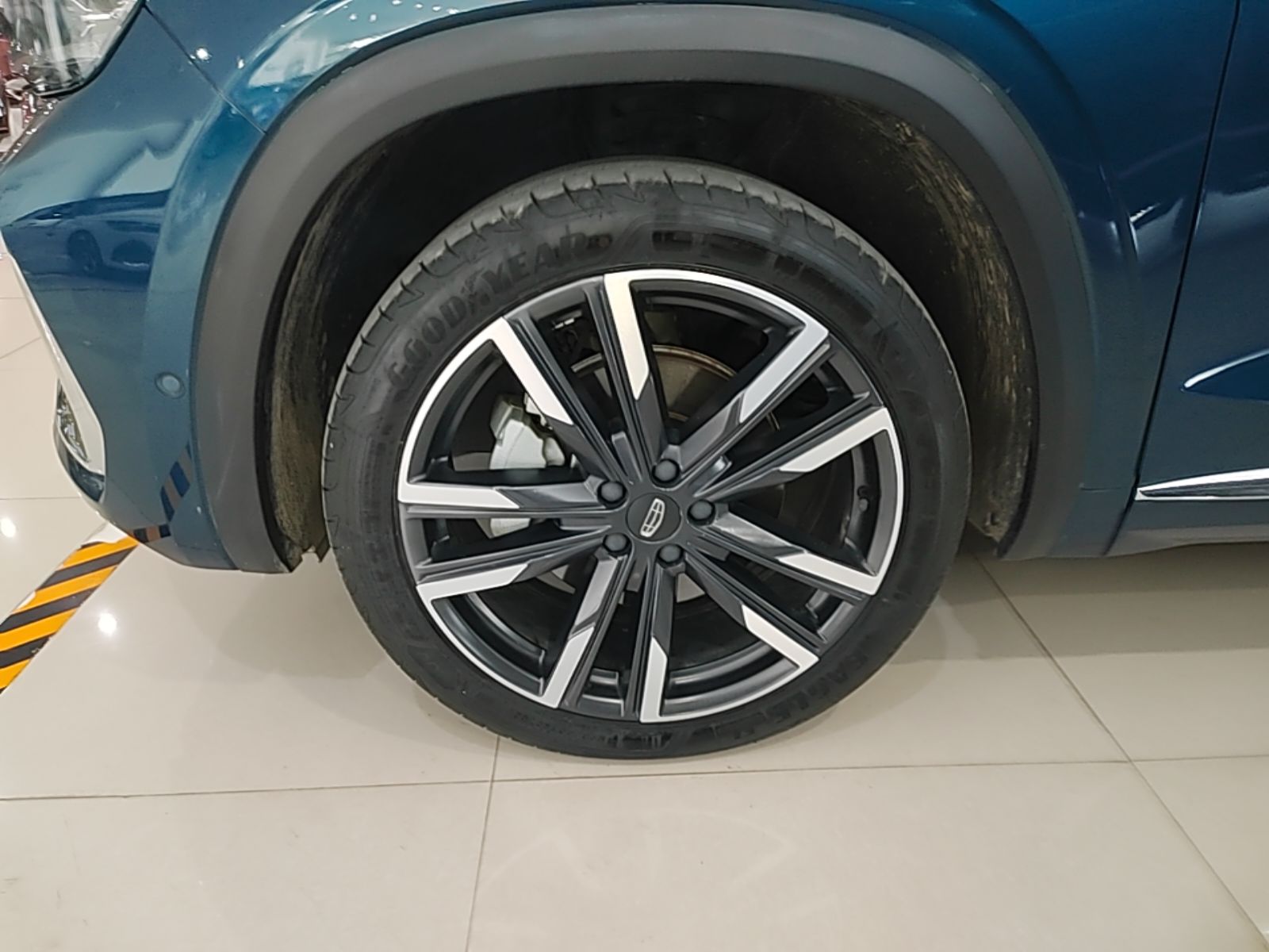 Geely Auto Monjaro L 2021 2.0TD DCT EVO Two-Wheel Drive Smart Luxury Version — снимка 10