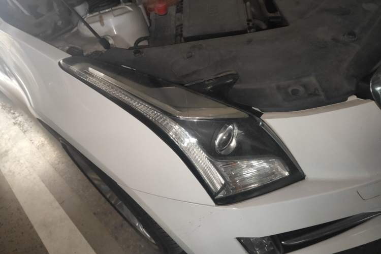 Used Cadillac ATS-L 2017 28T Tech Edition Right Front Headlight