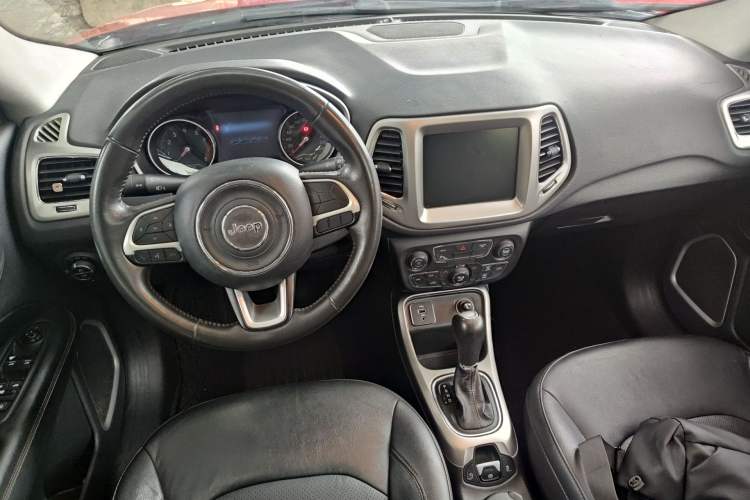 Used Jeep Compass 2017 200T Automatic Family Edition Center Console