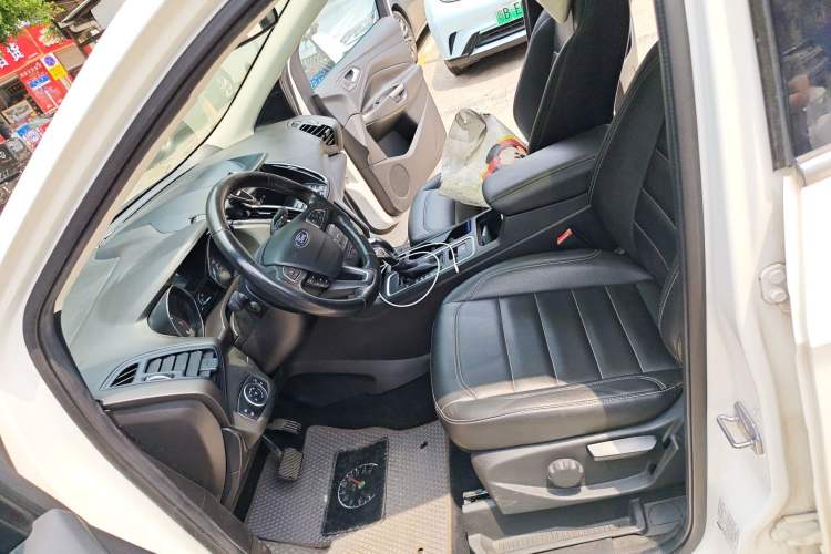 Used Ford Kuga 2018 Facelifted EcoBoost 180 Two-Wheel-Drive Platinum Wing Edition Left Front Seat