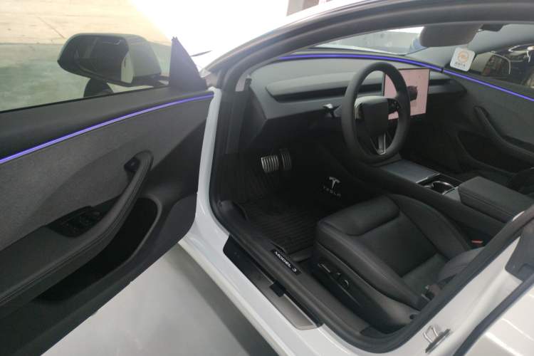 Used Tesla Model 3 2025 Model Revised Rear-Wheel-Drive Version
