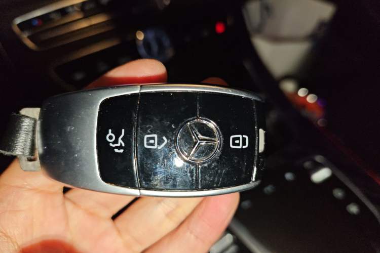 Used Mercedes-Benz E-Class 2018 Restyled E 300 L Sporty and Stylish Edition
