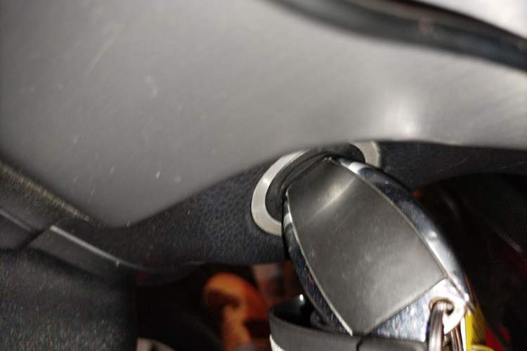 Used Mercedes-Benz M-Class 2014 ML 320 4MATIC