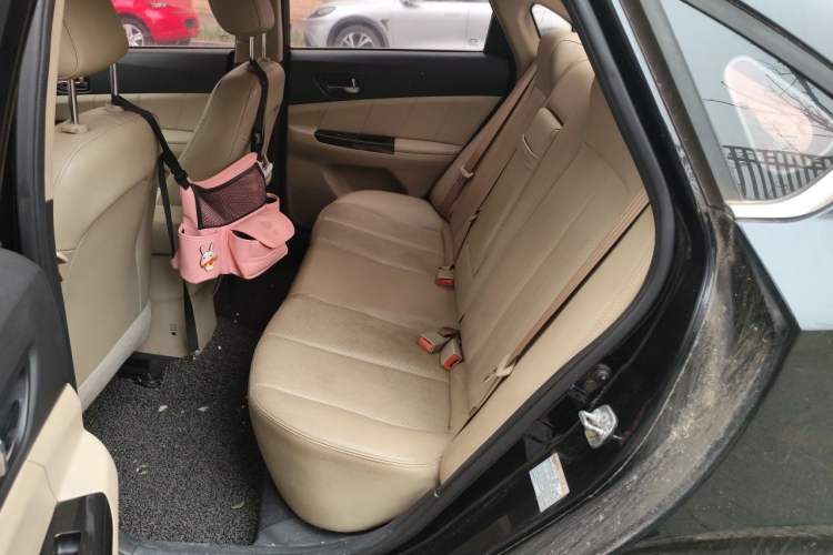 Used CHANGAN Eado 2014 1.6L Manual Luxury Model
