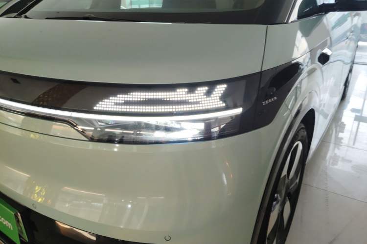 Used Zeekr MIX 2025 Long-Range Intelligent Driving Edition
