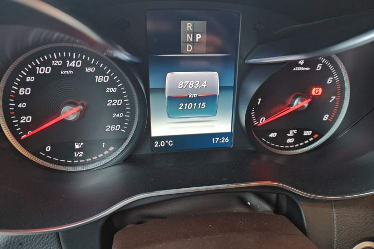 Used Mercedes-Benz GLC 2018 Facelift GLC 260 4MATIC Luxury Edition
