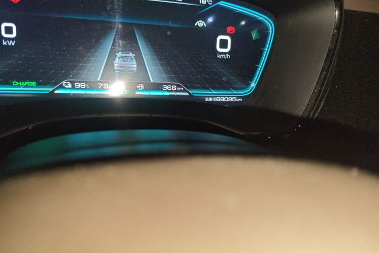 Used BYD Han 2020 DM Four-Wheel Drive Performance Edition Luxury Model Odometer Close Up