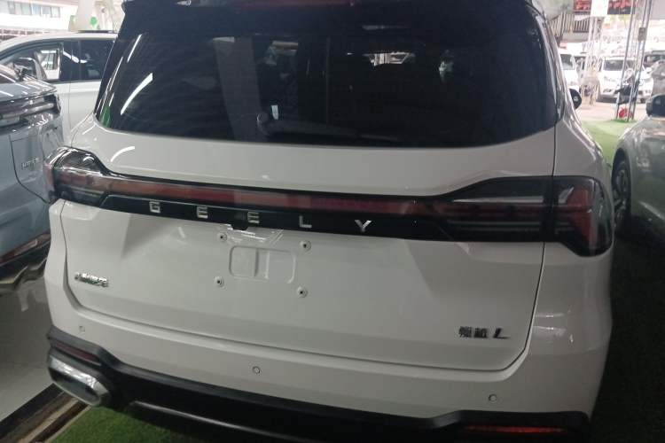 Used Geely Auto Haoyue L 2023 2.0T DCT Prestige Edition
