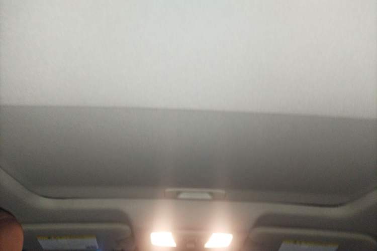 Used Infiniti QX50 2013 2.5L Two-Wheel-Drive Elegant Edition Headliner