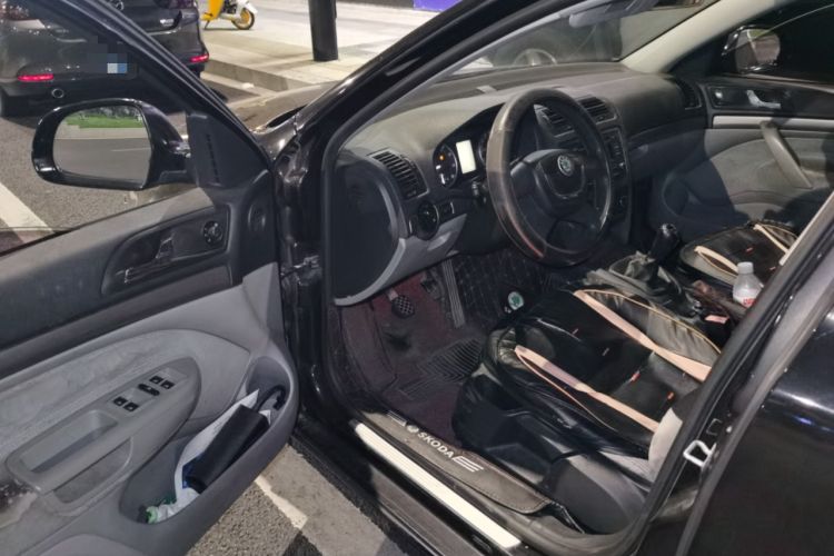 Used Skoda Octavia 2013 1.6L Manual Yijie Edition
