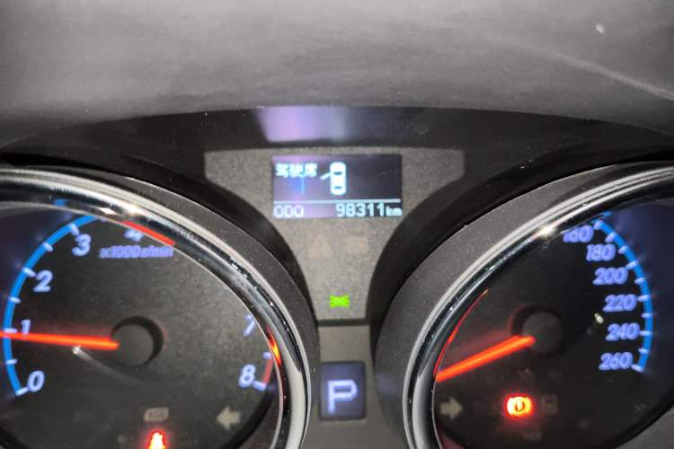 Used Toyota Reiz 2012 2.5V Fengdu Elite Stylish Edition Odometer Close Up
