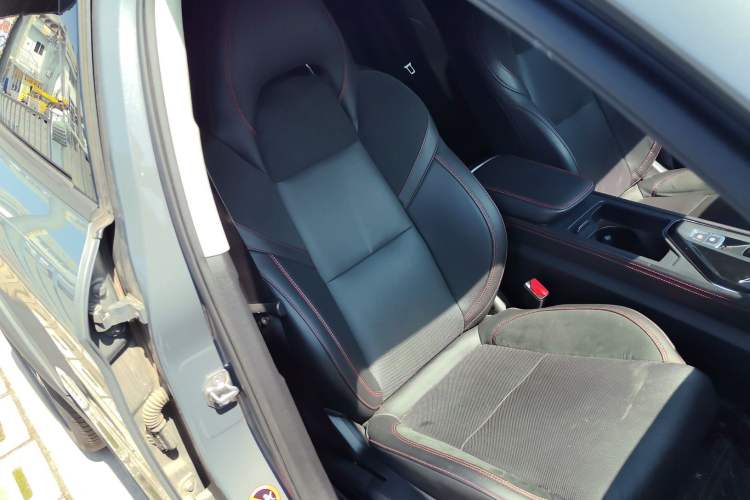 Used Lynk & Co 02 2020 High-Energy Edition 2.0T Automatic Two-Wheel Drive Pro Version
