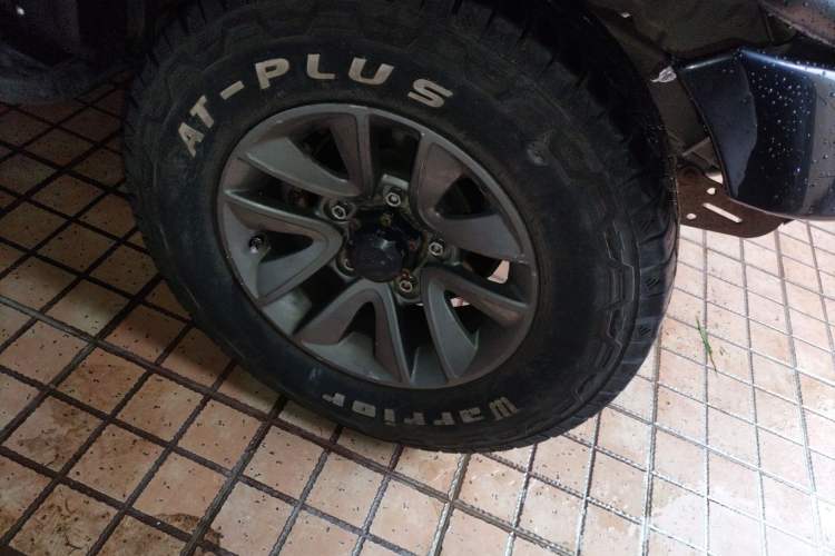 Used Suzuki Jimny 2012 1.3 AT JLX Right Front Wheel Hub