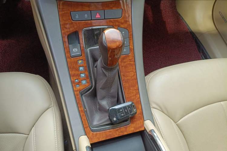 Used Buick LaCrosse 2011 2.4L SIDI Luxury Edition Gear Lever