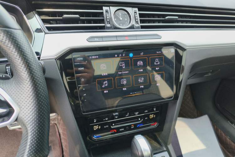 Used Volkswagen Magotan 2023 2 Million Units Commemorative Edition 330TSI DSG Luxury Version
