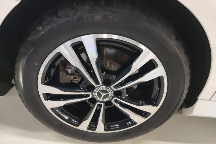 Used Mercedes-Benz C-Class 2017 Restyled C 200 Sport Edition