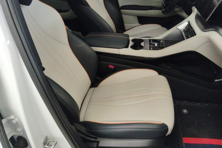 Used BYD Song PLUS New Energy 2024 HONOR Edition DM-i 110km Flagship Model Right Front Seat