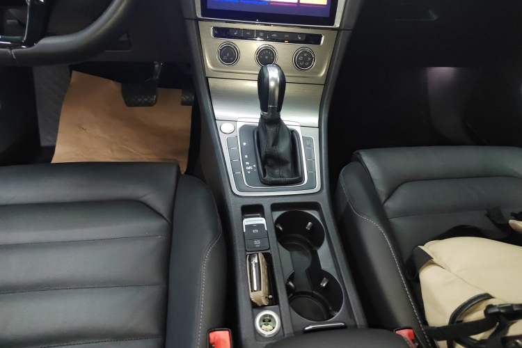 Used Volkswagen Golf 2015 1.4TSI Automatic Luxury Model