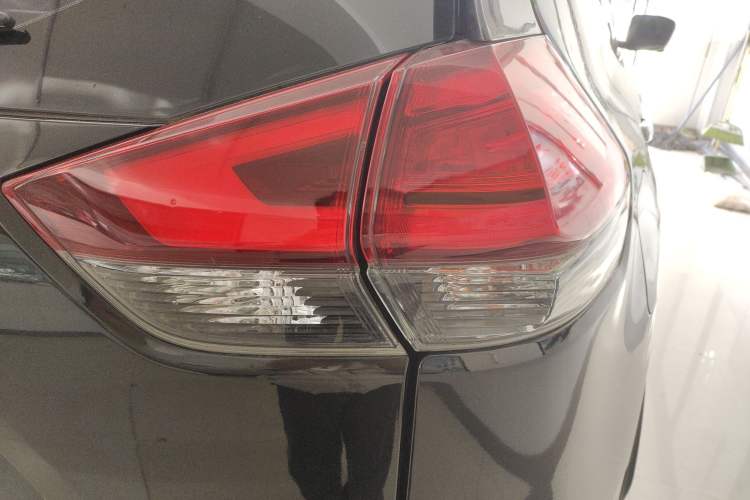 Used Nissan X-Trail 2019 2.0L CVT Smart Connect Comfort Edition 2WD