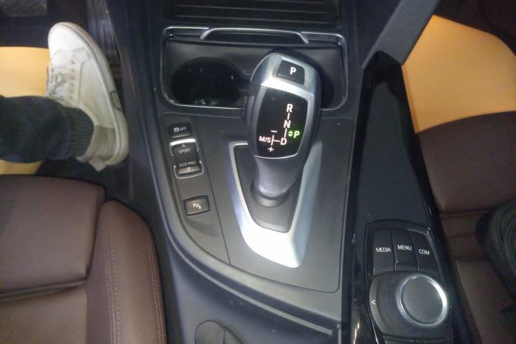 Used BMW 3 Series 2018 320Li Fashion Model
