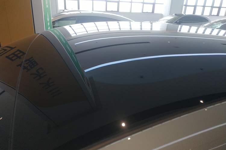 Used Xiaomi Auto SU7 2024 Rear-Drive Long-Range Intelligent Driving Version Roof