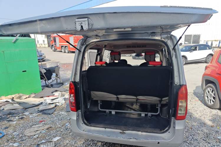 Used Wuling Rongguang V 2016 1.5L Standard Version